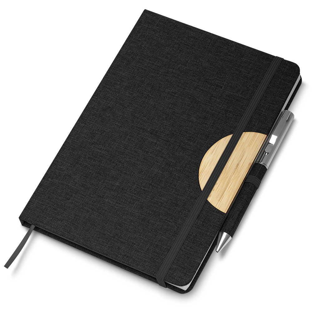 Caderno A5 Capa em Rpet e Detalhe em Bambu — cor Preto